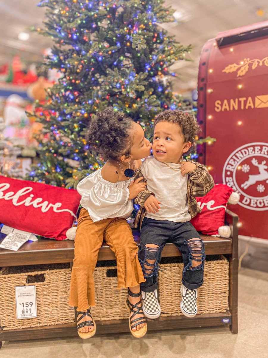 ThatSetter's tweet image. My babies.🤍🤍✨