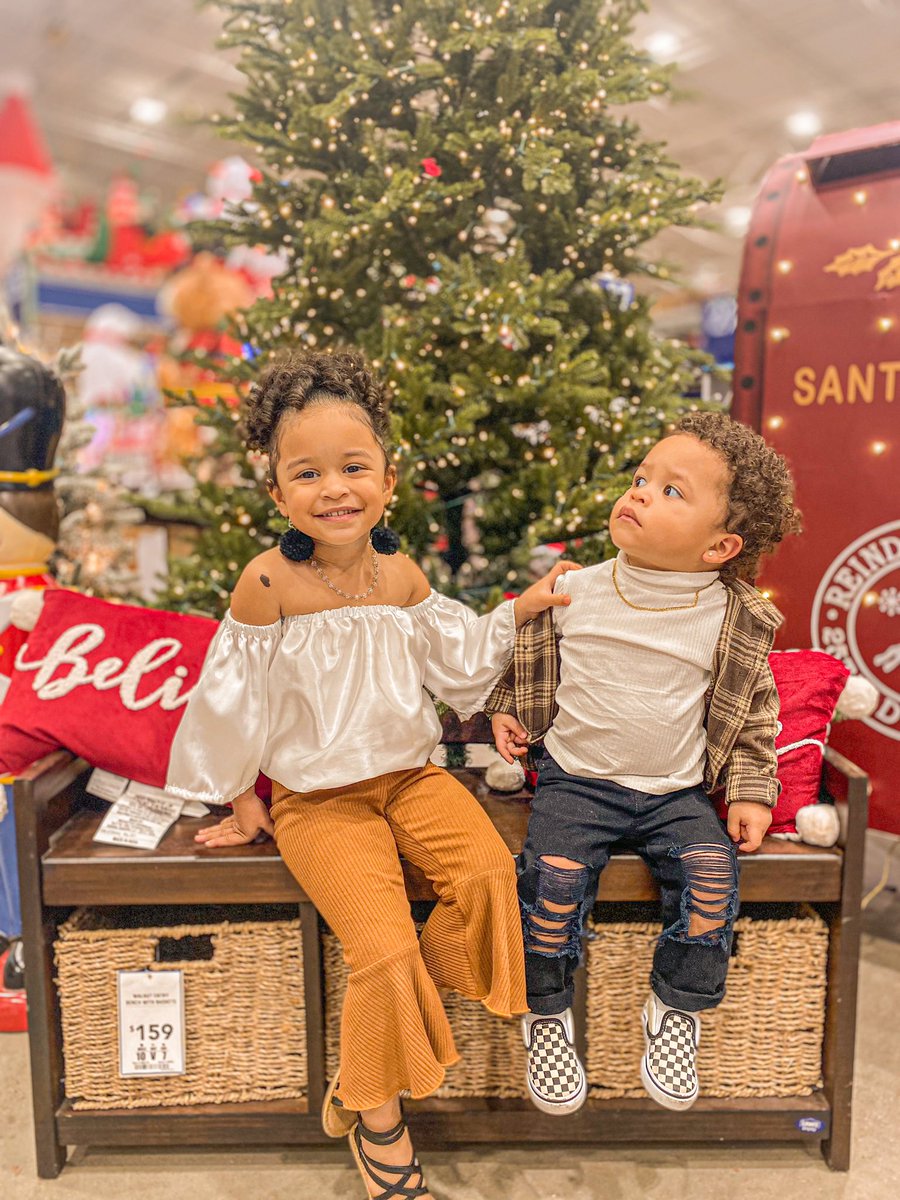 ThatSetter's tweet image. My babies.🤍🤍✨