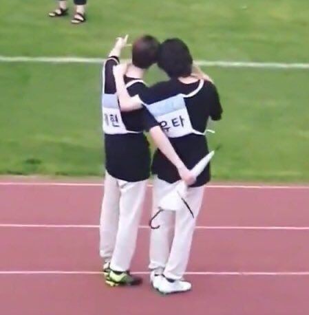 yujaebase's tweet photo. Yujae nth unreleased pic https://t.co/O6anfGUuym