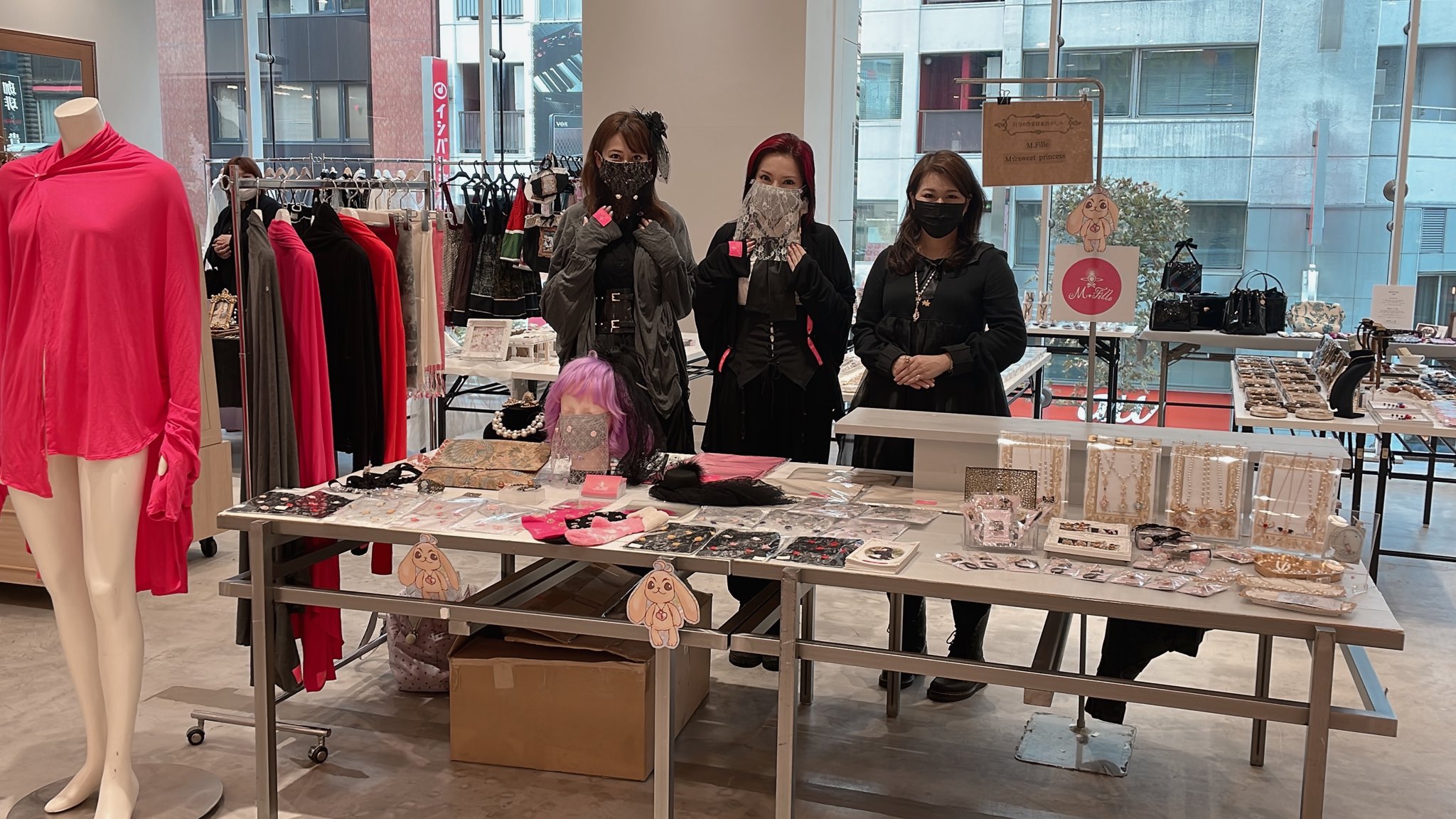 Gothic And Lolita Market Glmpopup3 1日目オープンいたしました 現在 M Fille様 Mfille5 M Sweet Princess Hidekosasaki 様の来店イベント中です Glmpopup3 ゴスロリマーケット T Co Gjmfy28mhh Twitter