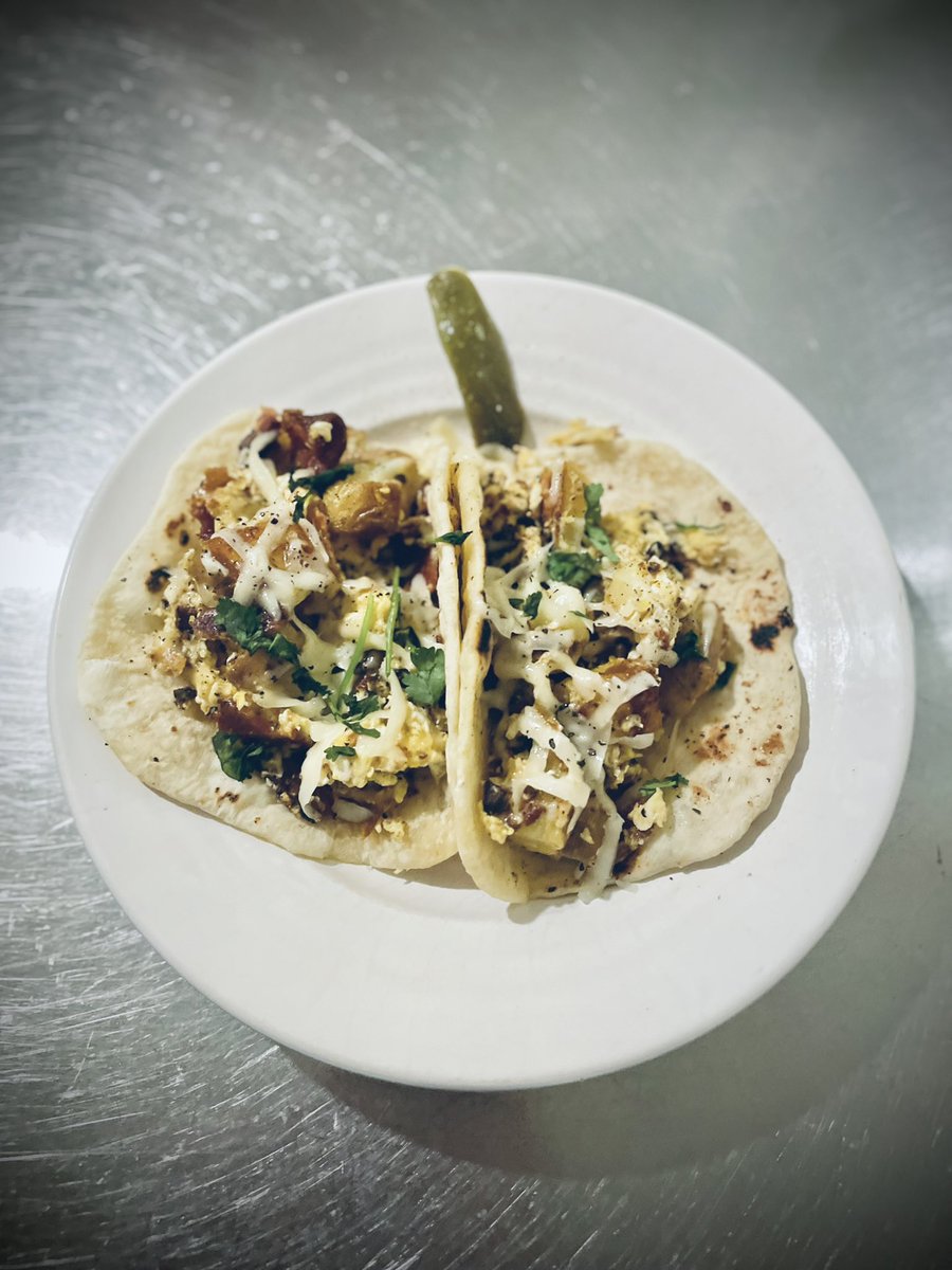 Taco Tuesday on a Monday from <a href="/localedibles/">localcreativedibles</a> 🍳🥔🥓🧀🌮🤤

#tacosallday #austineats #atxeats #austinfood #austinfoodie #texmexfood #tacolovers #tacos #tacosarelife #tacolover #tacos4life #eateraustin #austineater #keepaustineatin #localcreativeedibles #domesticagraphicdesign