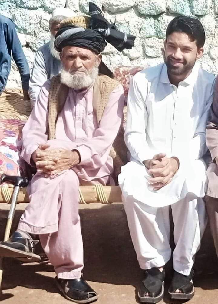 asadzmanpti's tweet photo. ماشاءالله ❤️
محمّد رضوان اپنے والد صاحب کے ساتھ الله پاک ہمیشہ خوش رکھے♥️ https://t.co/y1Sov5JWy9