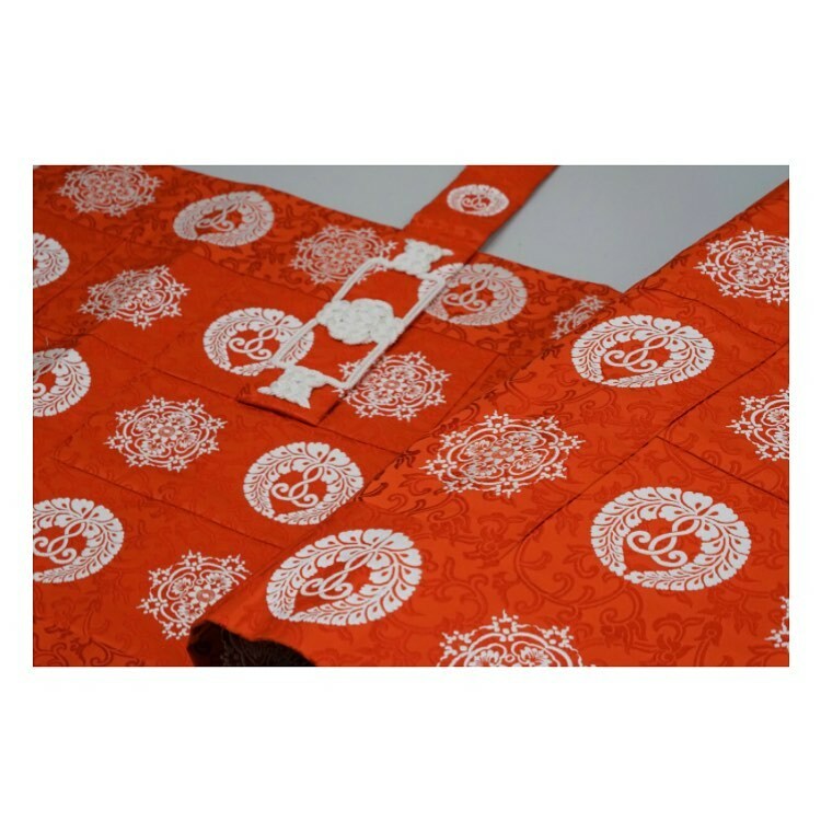 慶應◇輪島蒔絵師【木谷信夫】作 梅之木之図蒔絵 輪島塗飾皿 直径36.5