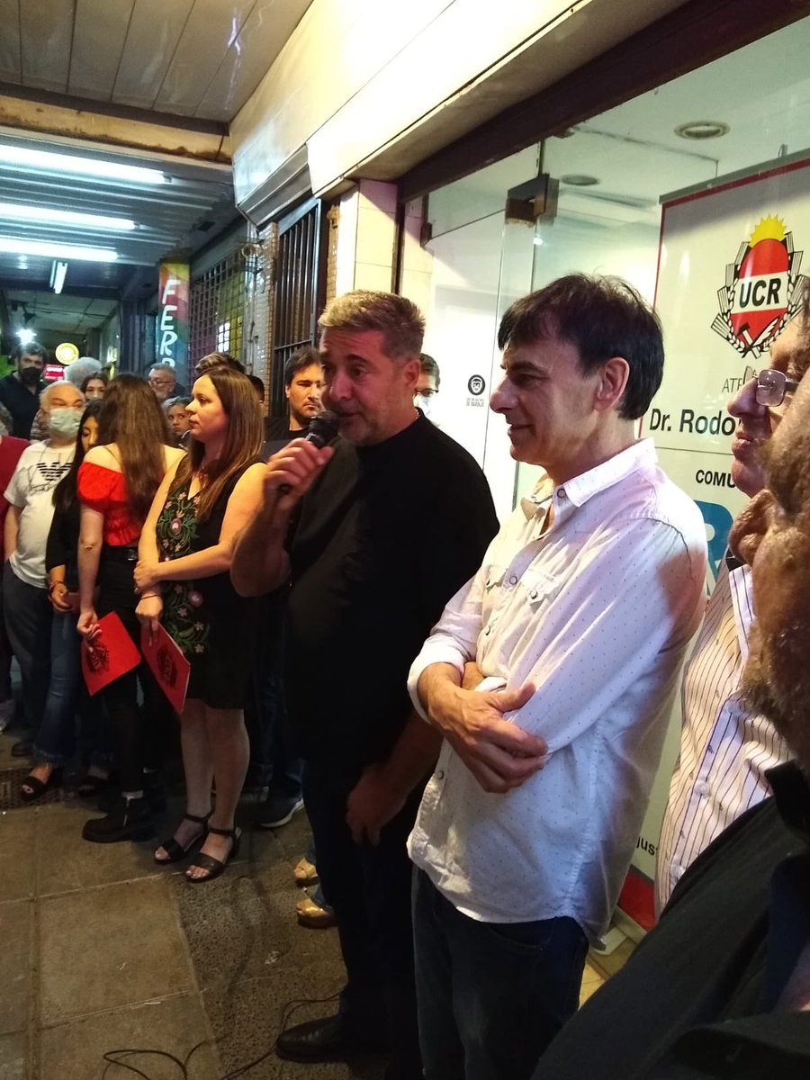 radicalesxarg's tweet photo. Hoy inauguramos el Ateneo “Dr. Rodolfo Ferrari” en la comuna 10 junto a @tanoangelici, @inesparry, @diegoweck y @arialvarezpalma.
La UCR sigue creciendo en toda la Ciudad! 🇵🇱💪🏻
#RadicalesxArgentina #UCR https://t.co/CEnZ0LnDyz