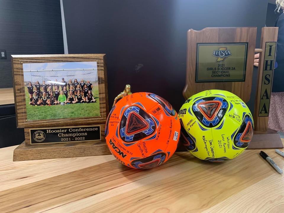 mfouts7's tweet photo. Abigail had a tough season due to injury missing 8 games, only to return and play in a position she doesn’t normally play. She never complained, just did her best for her team and played where they needed her. Congratulations being awarded All-Academic and All Conference! ❤️⚽️ https://t.co/CvXBtuZO3Y