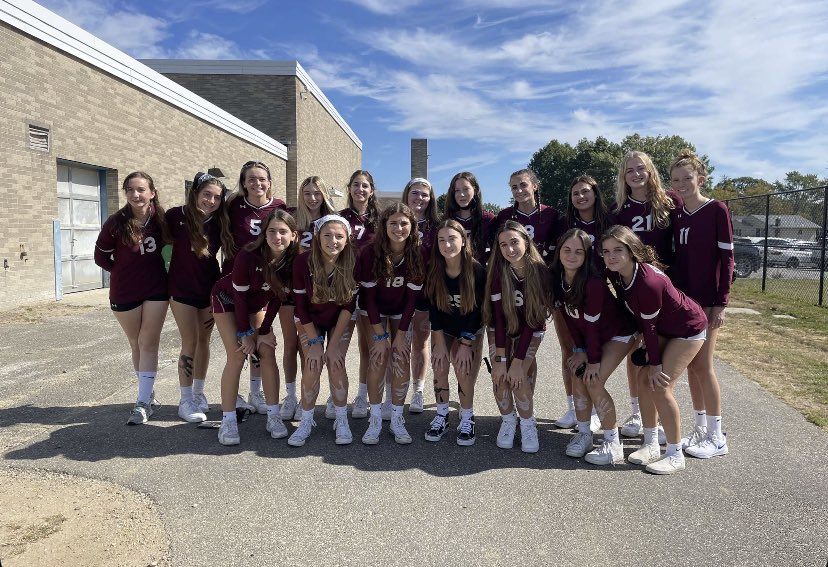 KingsParkVB's tweet photo. 2021 season has come to a close for KPVB.We thank all the parents and coaches for their support.This season has been absolutely amazing for us.Our county championship legacy is safe and we will try again for states next season! The seniors will always be missed from our family.❤️ https://t.co/IBC4a1Emb2