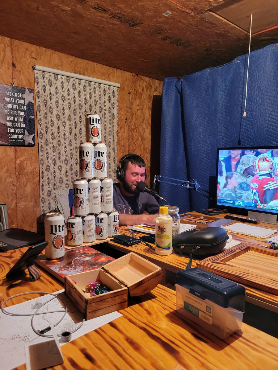 TaintedHighbrow's tweet photo. How'd this roll turn out, @EricLedbetter9? You eating Taters anytime soon? https://t.co/zKj1paSMiY