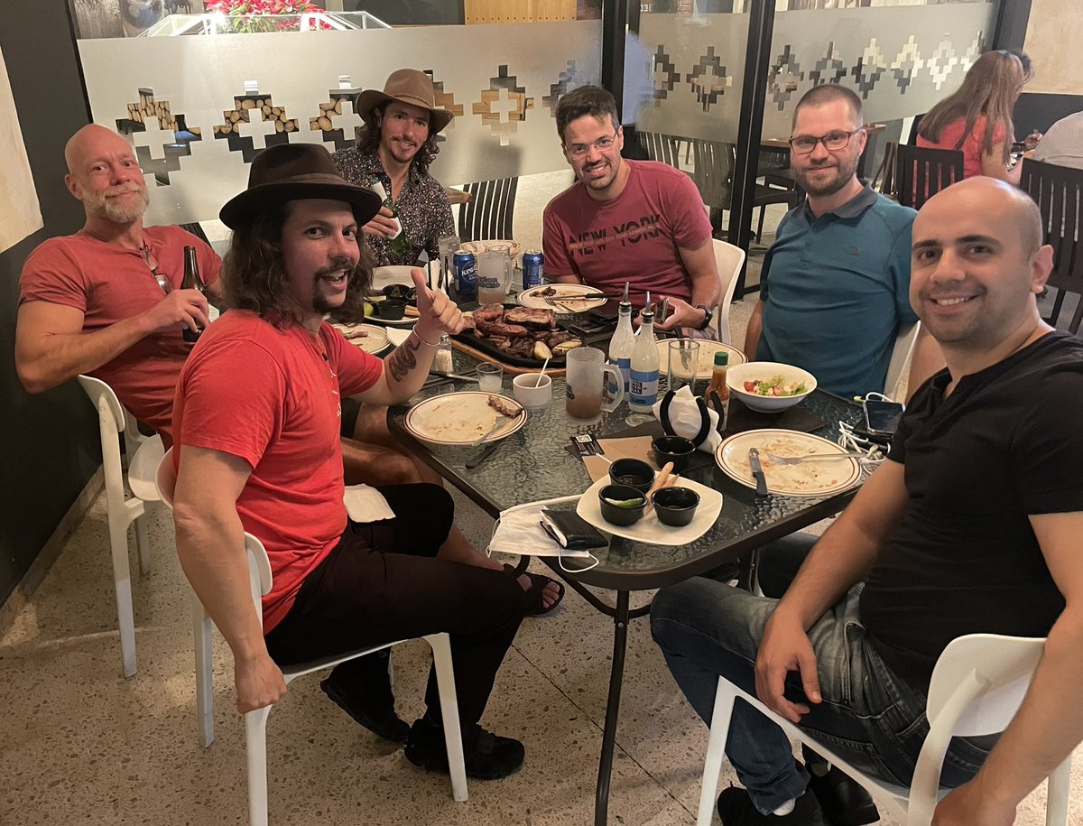 Gracias 🙏🏼 Señor Gaucho San Benito for some great steaks in San Salvador!

<a href="/biscoint/">Biscoint Oficial</a> <a href="/jayzio/">Jason Jawn</a> @nilskp