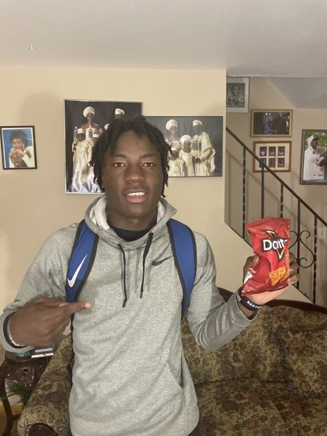rshaver11's tweet photo. We name our 35th annual @kare11 All Metro Football team Friday night! Each night leading up I’ll release one name! Here’s a no brainer! @EmmettJohnson_ of @AHA_Football Congrats! You are repeat All Metro player! https://t.co/rsv52MRaZu