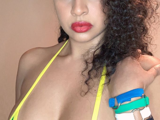 I'm online right now on skyprivate (live skype show). my private profile: https://t.co/Y69EtcX1Ds Please<a href="/tag/camgirl"class="tags"><span>#camgirl</span></a>