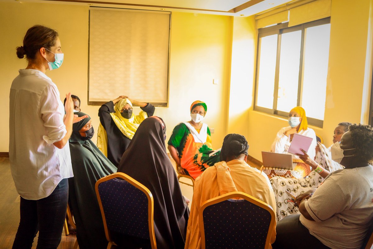 JaneMeriwas's tweet photo. ASAL humanitarian network summit  conversations on how best to developed effective humanitarian response for drought and protection of vulnerable women and girls @OxfamEAfrica @SamburuWtrust @amkeniwakenya @IWGIA @ajws @FundHumanRights @NamatiKenya https://t.co/a6yItIU2DX