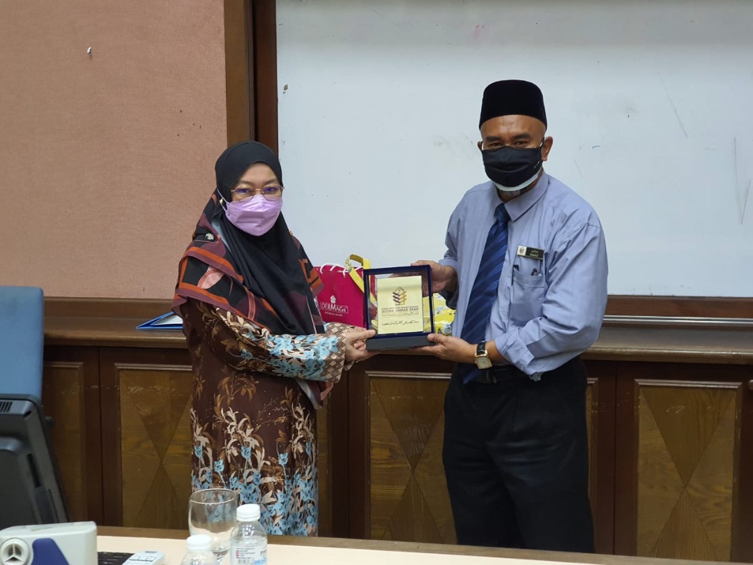 UNIPSASofficial's tweet photo. Pusat Pembelajaran Sepanjang Hayat (PPSH) KUIPSAS anjurkan Bengkel Persediaan Pelaksanaan Program Secara Pembelajaran Terbuka Dan Jarak Jauh (ODL) sebagai langkah awal untuk menawarkan program Ijazah Sarjana Muda sedia ada dalam bentuk ODL.
#odl #kuipsas
1/2 https://t.co/d4WXmeebAg
