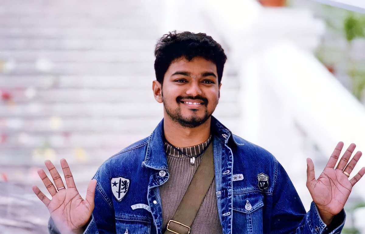 Its_Zany's tweet photo. Good Morning Thalapathians ❤️

#Master #Beast @actorvijay https://t.co/6eyl2mFW0M