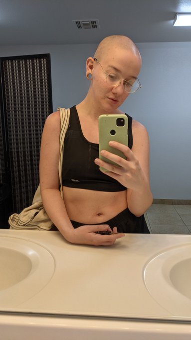 I deserve the world.   Findom https://t.co/AvOL3lWsgM<a href="/tag/piercings"class="tags"><span>#piercings</span></a><a href="/tag/trans"class="tags"><span>#trans</span></a><a href="/tag/nonbinary"class="tags"><span>#nonbinary</span></a>