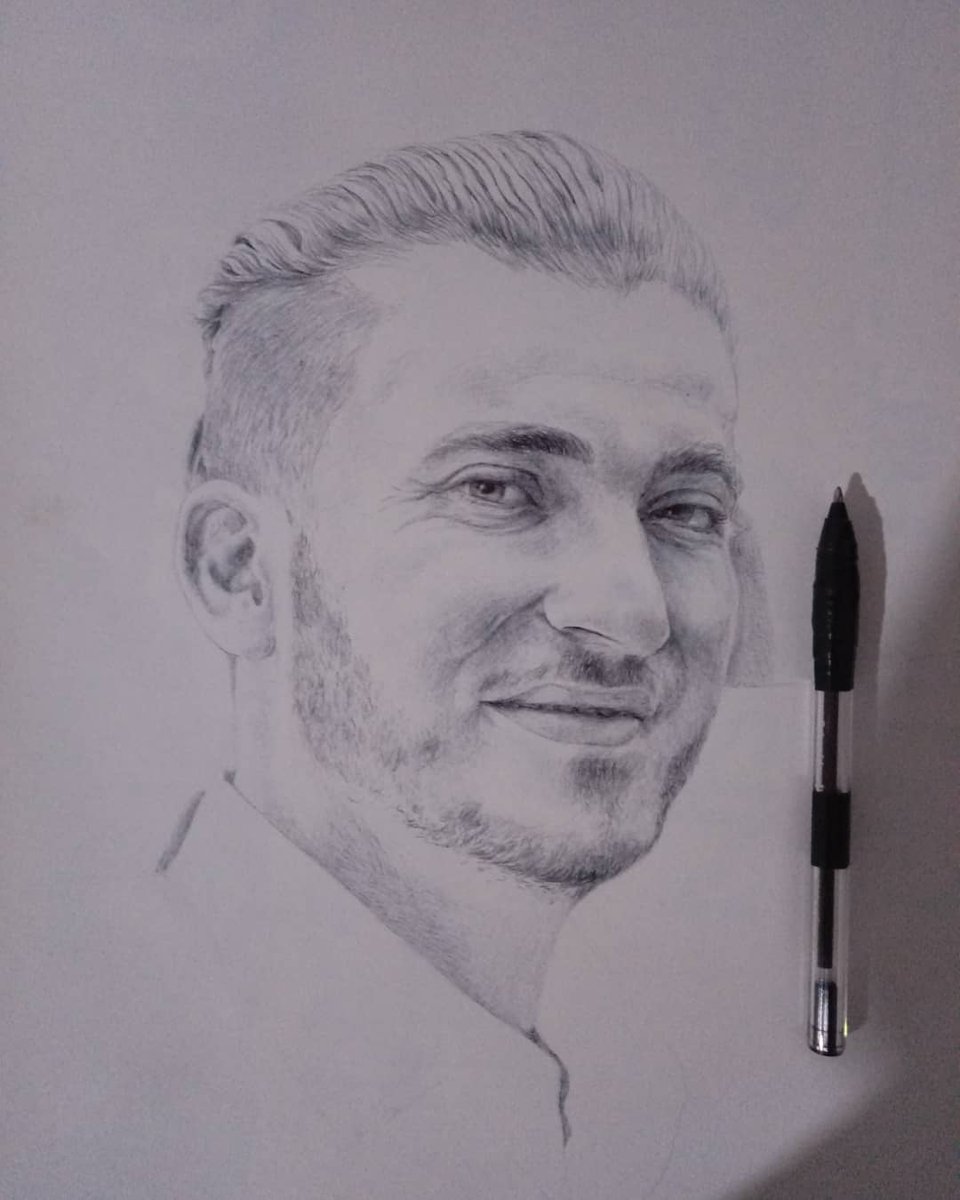 moha28's tweet photo. I #drawing this  #happy face .. Did you like it ? https://t.co/oKPYEwqHDX