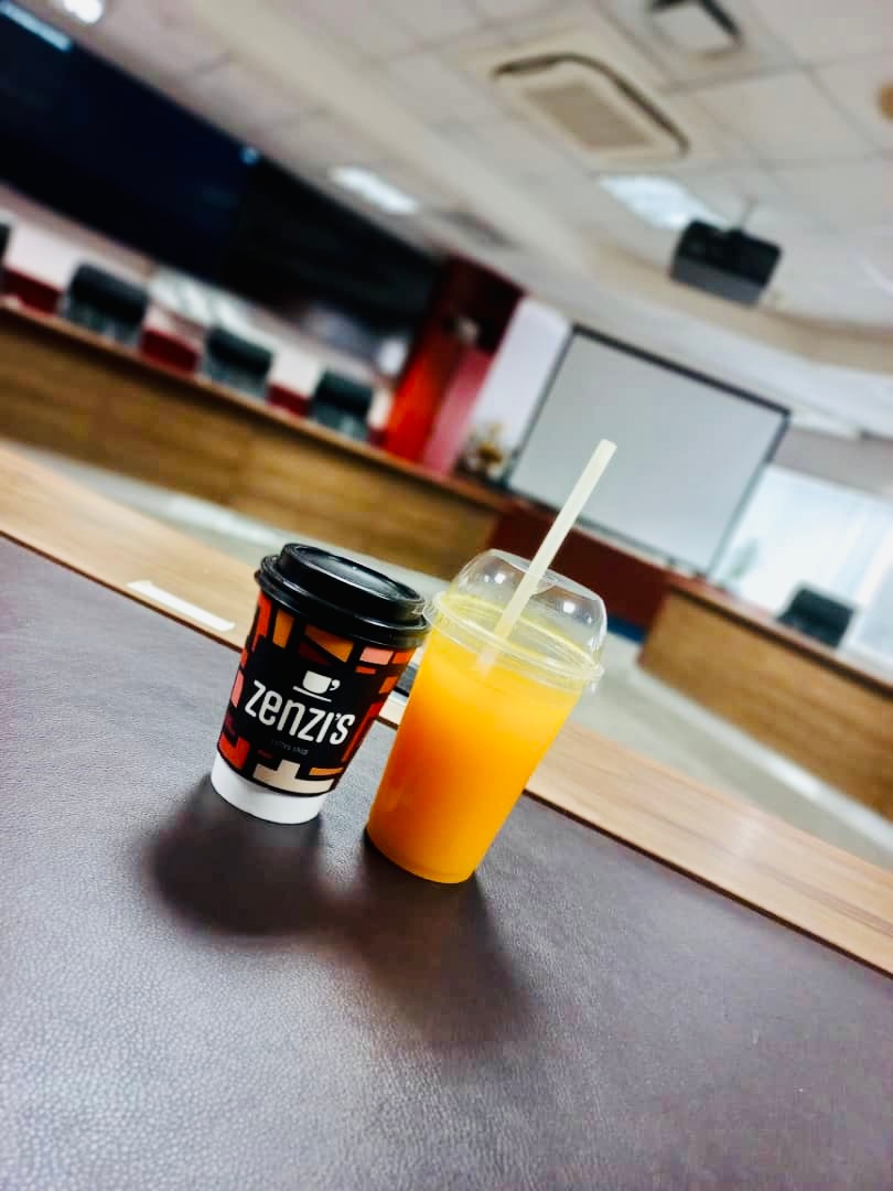 Zenzi’s Coffee Shop tweet media