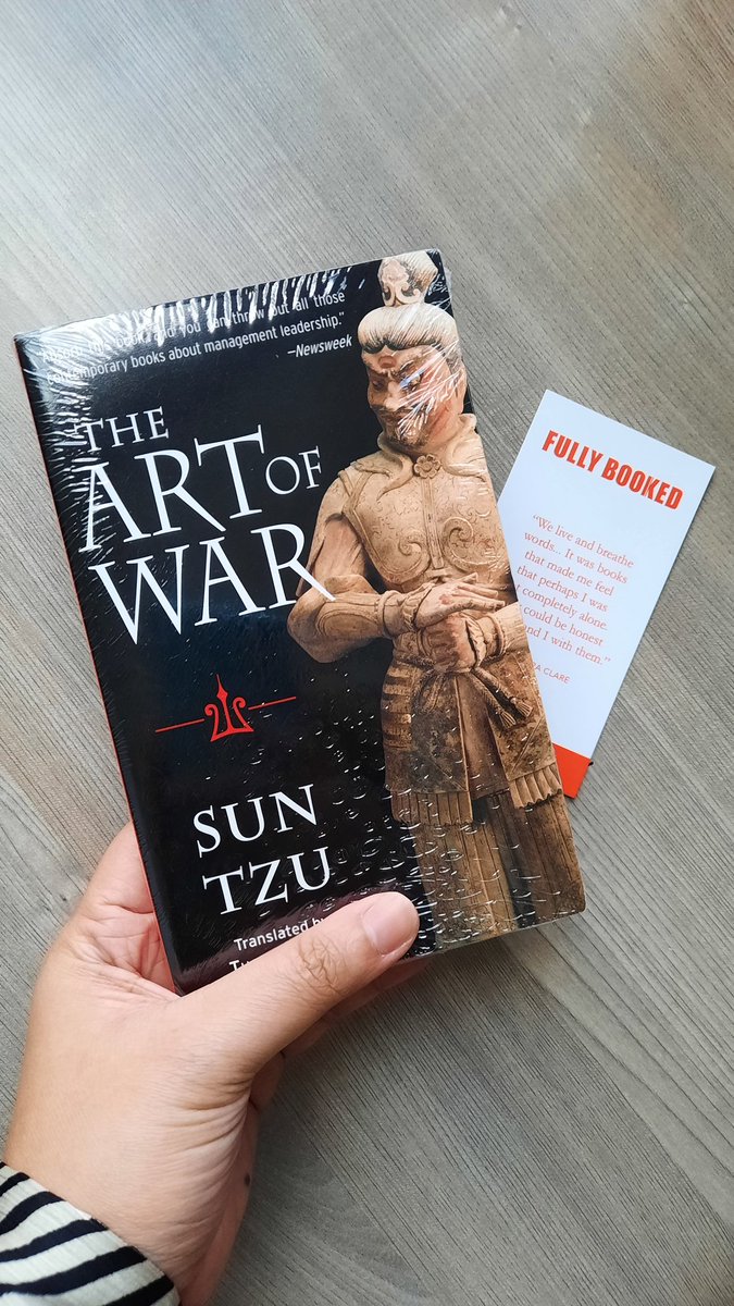 ironicallyours's tweet photo. In today's episode of 11.11 Lazada budol #bookworming things https://t.co/34hQ7wK1f2