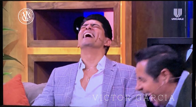 ClubVGSLP's tweet photo. Así de divertido esta las anécdotas de #VíctorGarcía @denocheconyordi @YordiRosado @VictorGmusica https://t.co/BZ4jddXkIl