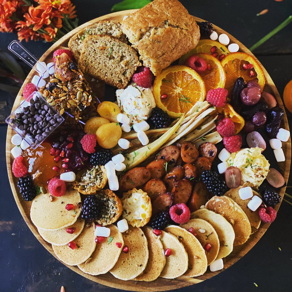 MezeTable's tweet photo. Breakfast Boards Are Back And Better Than Ever!!
#Food #Friendsgiving #Thanksgiving #eat https://t.co/yI1ocxVkaf