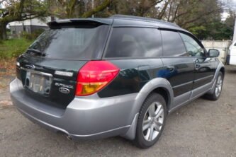 Hanamaru_Car's tweet photo. ★お車の買取事例のご紹介★

栃木県のお客様より
平成16年式　スバル・アウトバック
80,000円でお買取りいたしました✨

▼お電話やオンラインで無料査定☎
https://t.co/9CvYsWg8w5
▼その他の買取事例はコチラ📝
https://t.co/KWebIHQzkW

#株式会社はなまる
#スバル　#アウトバック https://t.co/bm7B8V4nOy