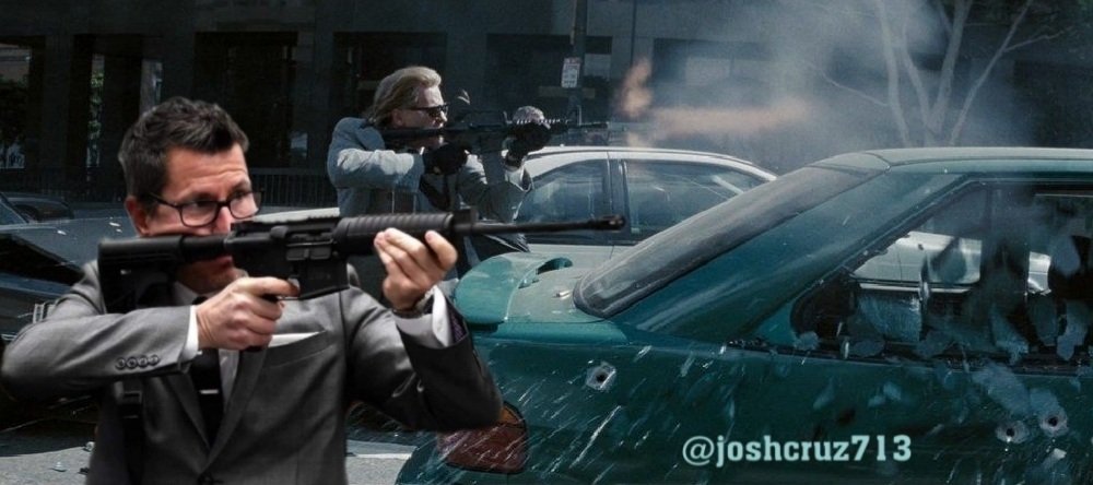 JoshCruz713's tweet photo. Just rewatched Heat. I thought #ThomasBinger looked familiar! ๐ #triggerfingerbinger #fingerbinger #KyleRittenhouse #KyleRittenhouseTrial #disbarbinger #bingerbang #bingerdinger https://t.co/pe3opOMQu8