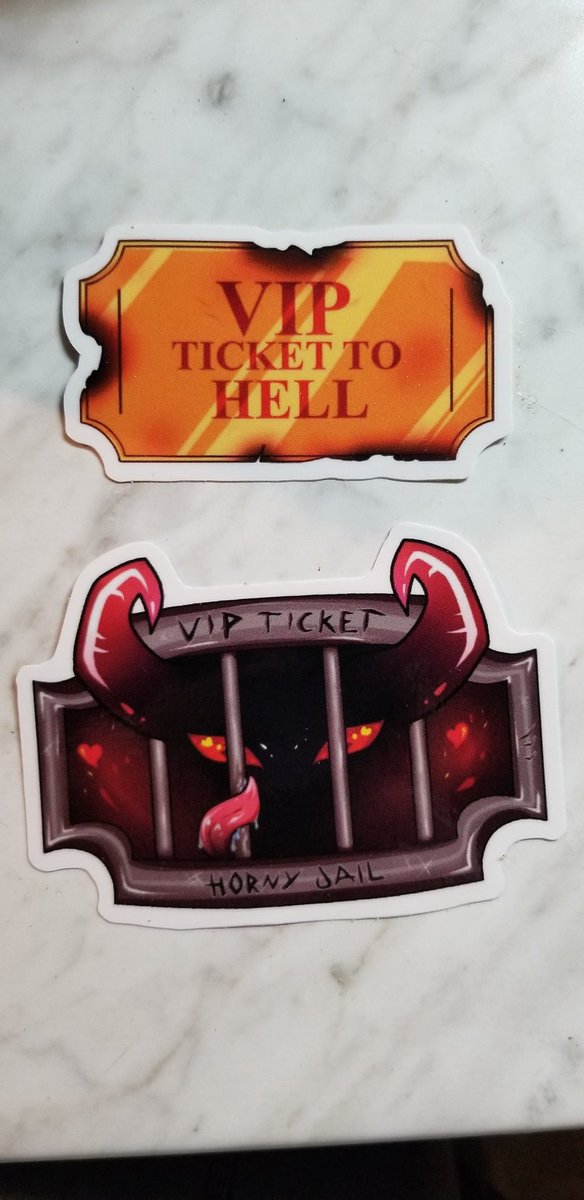 Cat_The_Singer's tweet photo. Which one should I put on my car? 👀 (would also love to hear what @NotTheClick has to say on this lmao) https://t.co/5Ba9sKHDS1