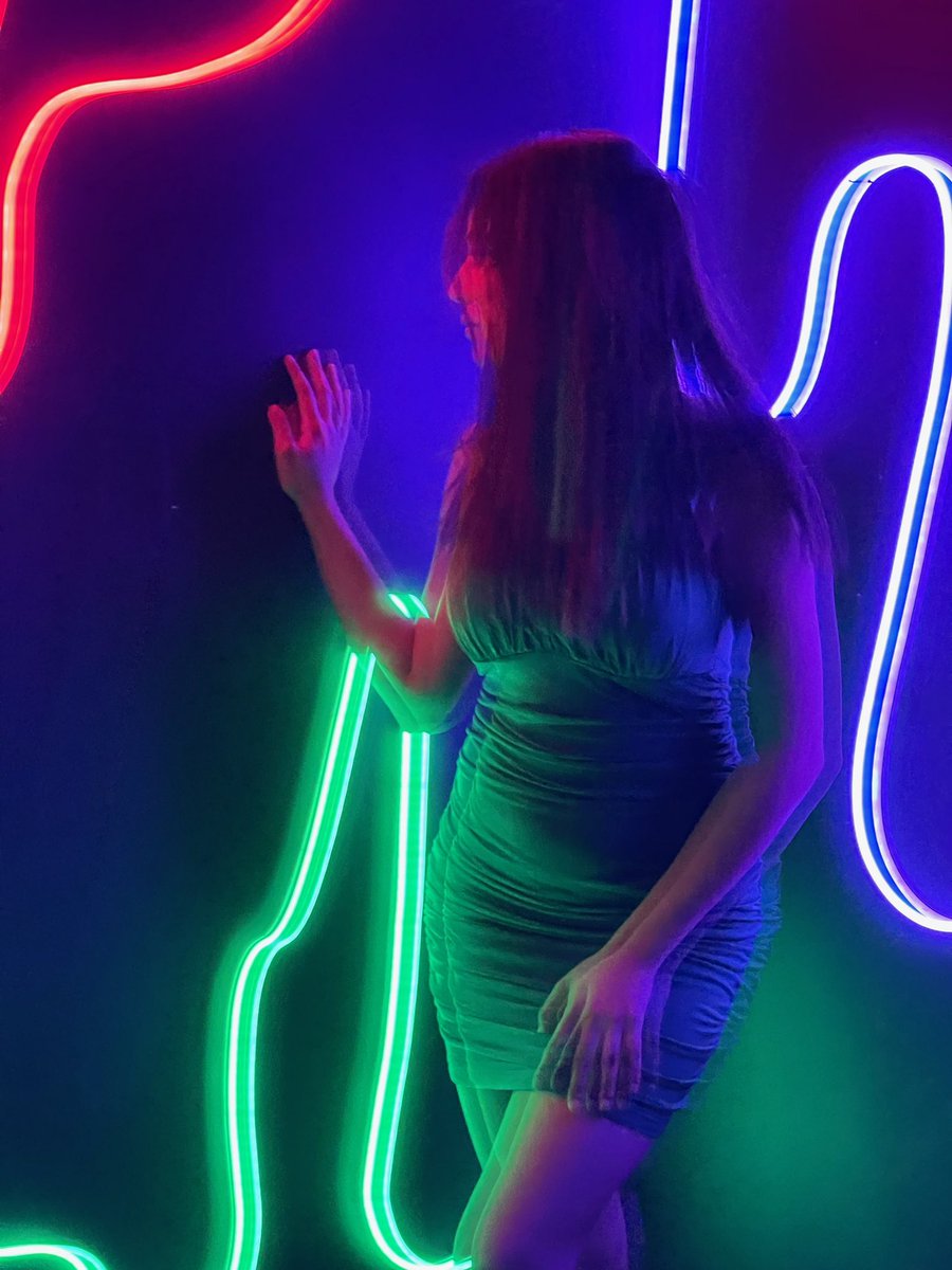 emmairanii's tweet photo. All of the lights https://t.co/WngLMrkDWj