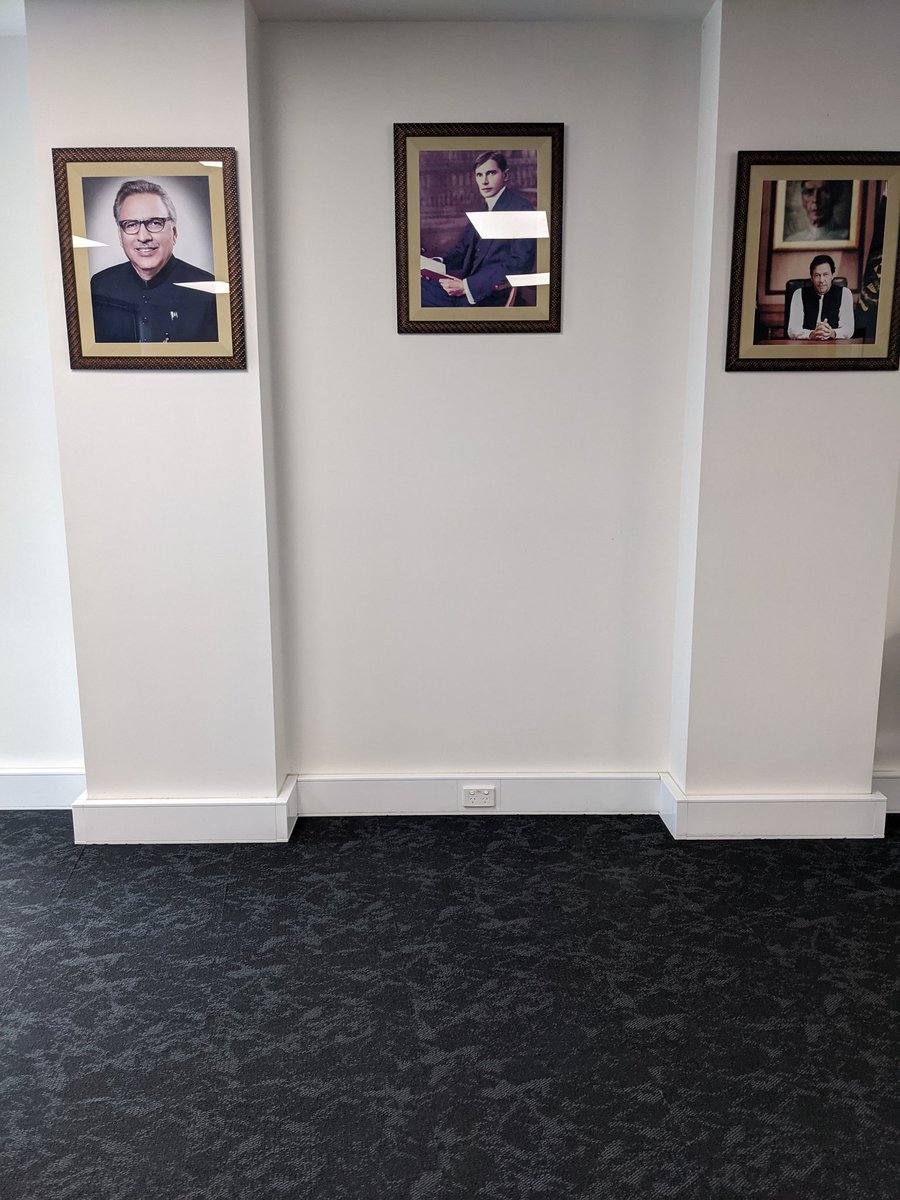 nadeembutt's tweet photo. Consulate General of PTI Melbourne 😤😠😡🤬 https://t.co/6LeEQeeYC9