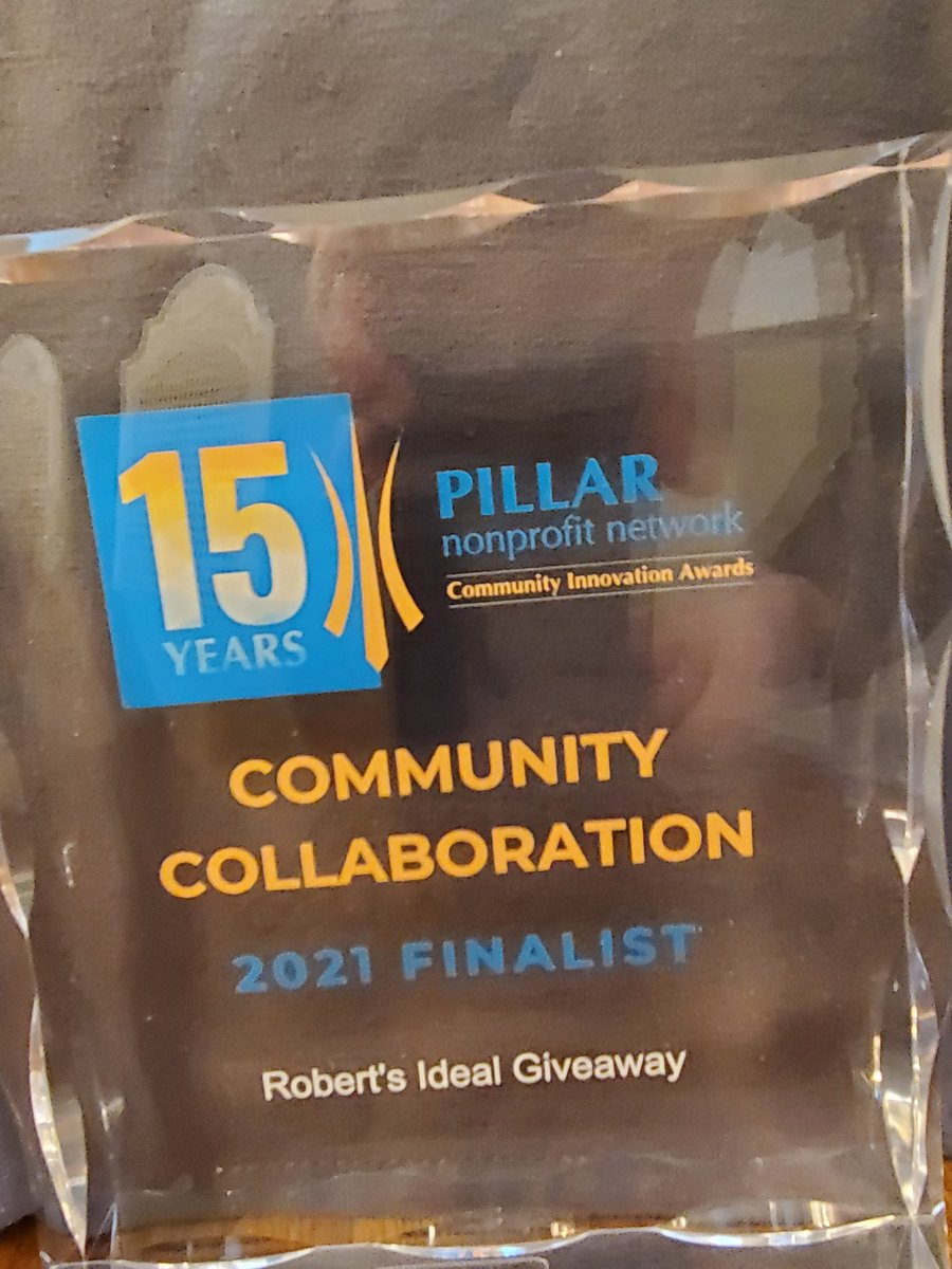 addiedaabous's tweet photo. SO excited @idealway  received this beautiful  award today #pcia2021 #RobertsIdealGiveaway FINALIST @IdealWay @robertpiohajjar @camreedlawrence @ApolloX @bechowee @lindsEfeltis @marcieaston @MartianLove https://t.co/EvNpYydHQj