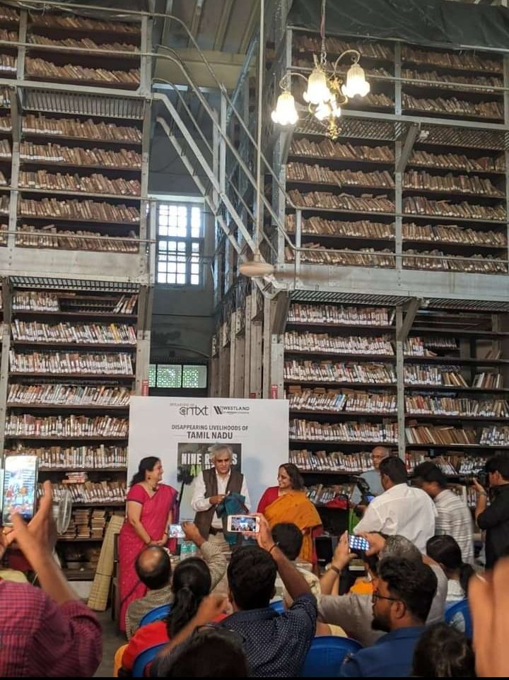 AparnaKarthi's tweet photo. Nine Rupees an Hour, my non-fiction book on the disappearing livelihoods of Tamil Nadu, was launched exactly 2 yrs ago by @PSainath_org &amp; @nirmala_now. Everybody in the book was present. So grateful I got that opportunity.
Today, I signed up for a writing course. To learning! 💜 https://t.co/NGBWTQoyDg