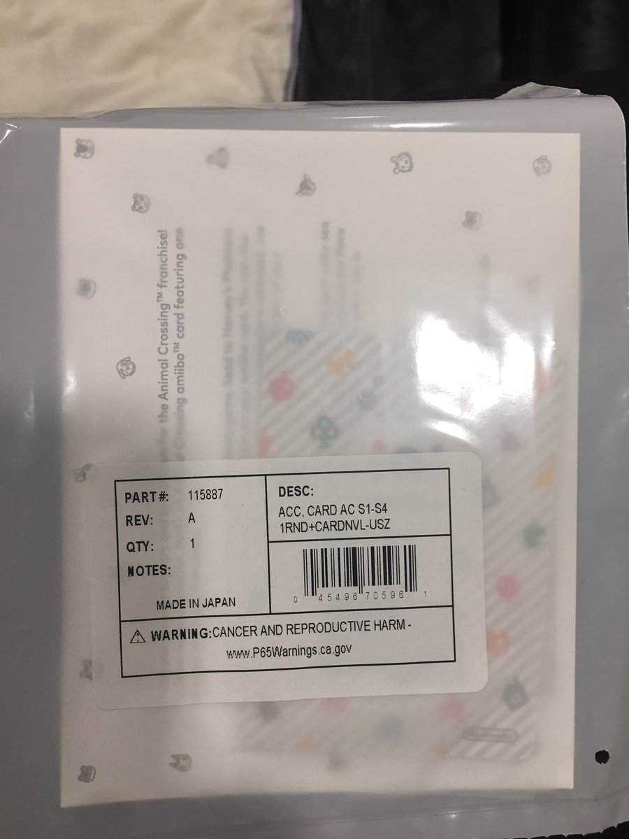 MANswerz's tweet image. So I got this in from Nintendo store online for ordering animal crossing series 5.  I got two packs so they sent two of these amiibos in a white bag anyone know what it is ? @AmiiboNews #AnimalCrossingNewHorizons #amiibo #switchwatch #NintendoSwitch