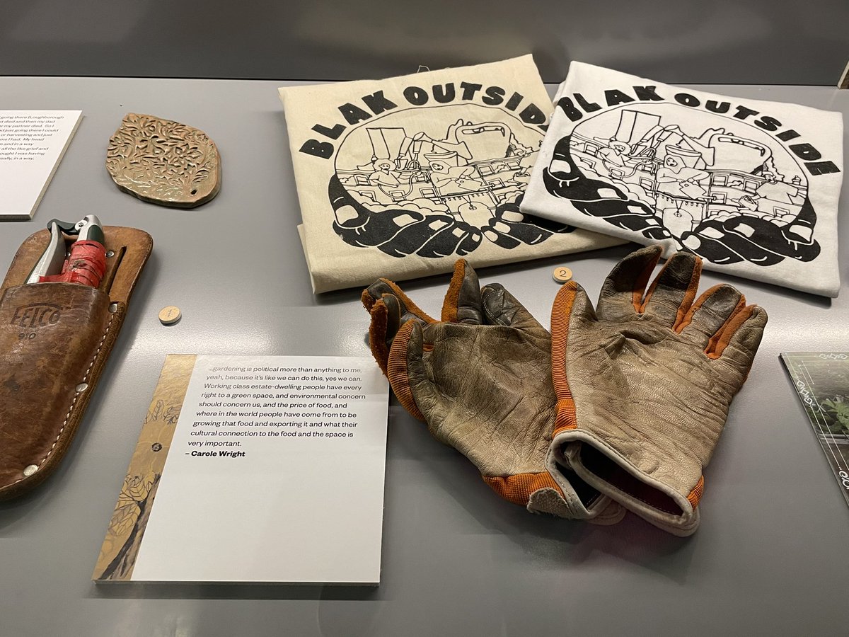 Blak_Outside's tweet photo. 1st day of #SowingRoots @GardenMuseumLDN a free exhibition on Caribbean growers/gardeners in #SouthLDN I’m in with my Jamaican grandparents our artefacts &amp; 14 others stories ends 22.02.22 #AncestralKnowledge #CreativeResilience #BlakOutside https://t.co/4GwfDnip4b