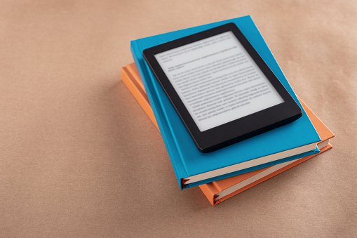 SunTecIndia's tweet photo. With people becoming more receptive to #ebooks, say goodbye to dull & boring print titles and create an #engagingebook! Our #ePublishing experts can help you develop an engaging & #interactiveebook embed with audio, videos, animations & much more! Visit: https://t.co/geG50NcBOy https://t.co/yvPhIHLwH9