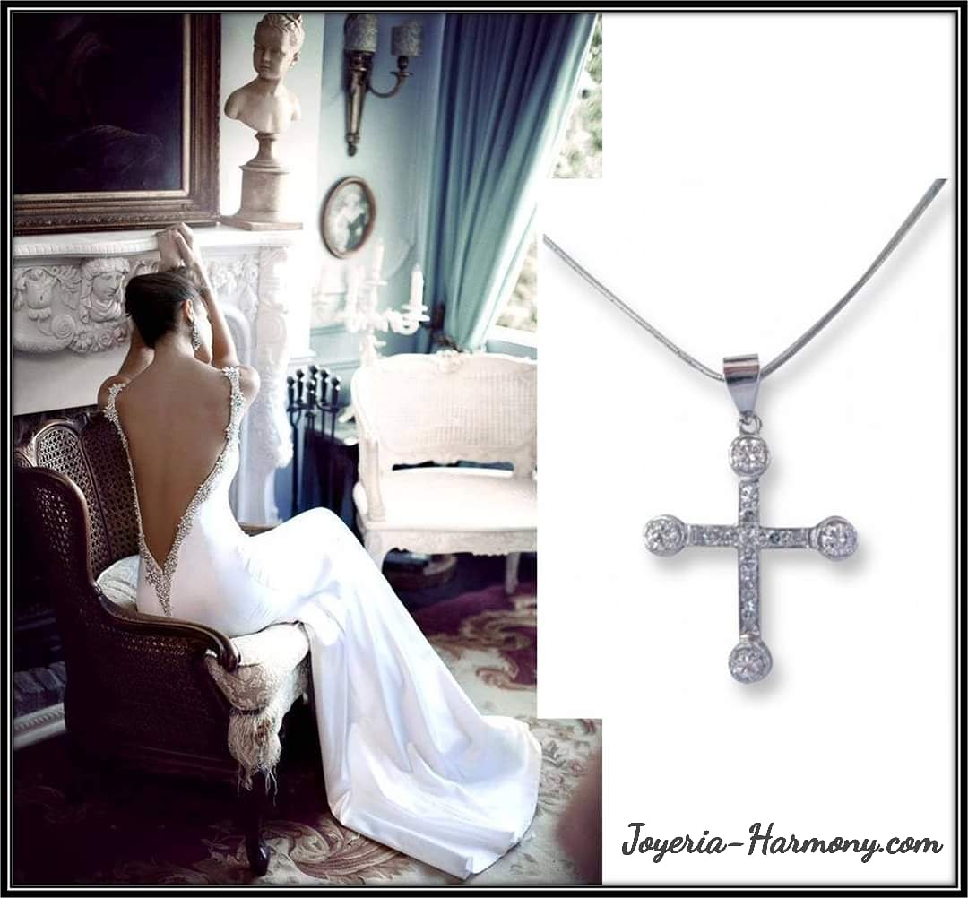 La belleza de los pequeños detalles ...
<a href="/JoyeriaHarmony/">Joyería Harmony</a> #joyeriaharmony