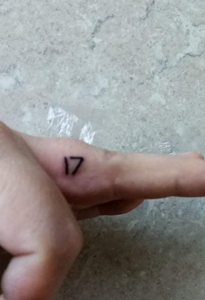 ScarlettKPW's tweet photo. My first XXX Tentacion tattoo...
Or as I like to call him, XXX Tentacles.
Connor did this himself, so a whole lot of his friends and family have replicated it. #4connor https://t.co/O7kefFxeRN