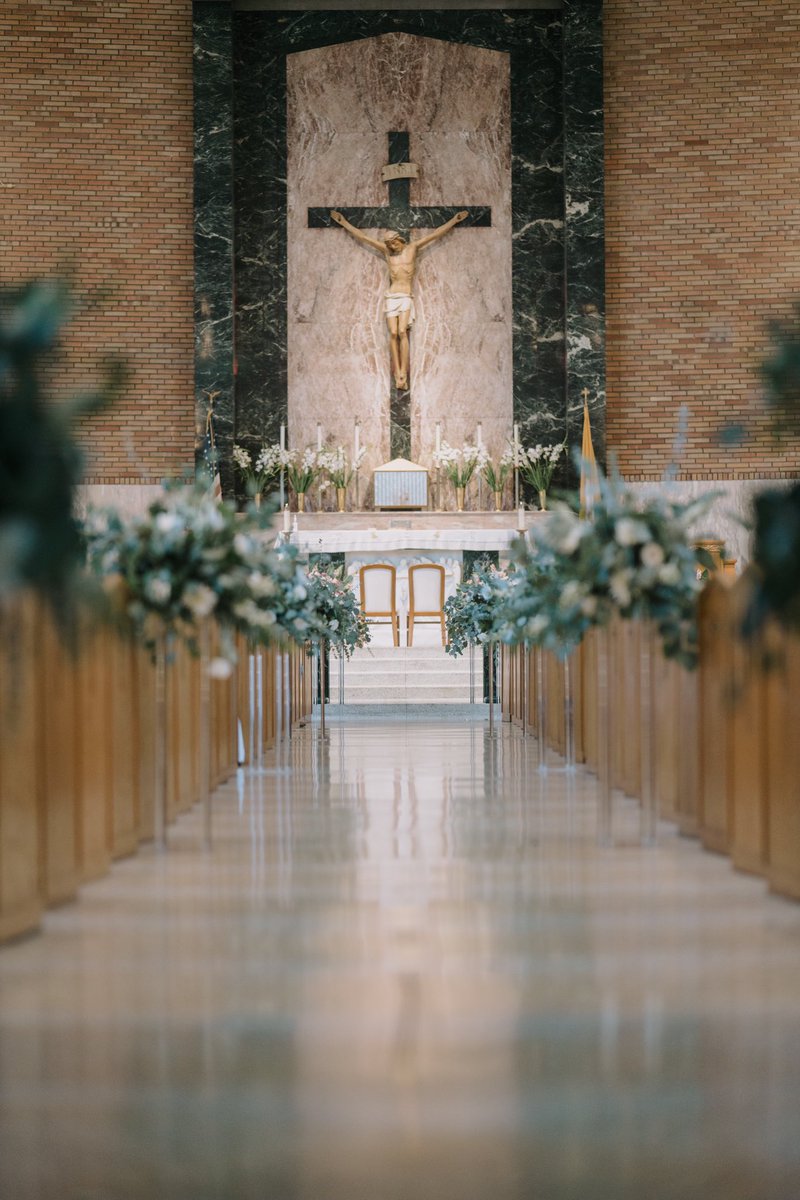 luxuriant_'s tweet photo. Holy matrimony https://t.co/ZBBIYj8fP9