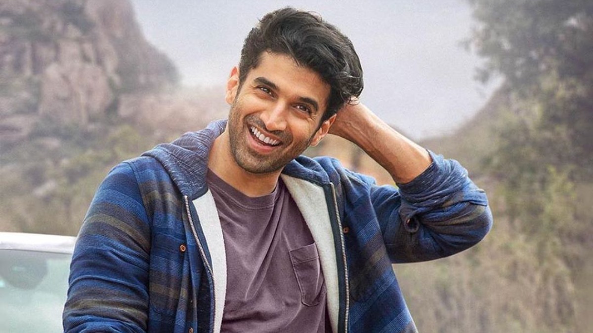 mirchi_play's tweet photo. nothing to see here, just someone most girls would happily simp over 
#HappyBirthdayAdityaRoyKapur #AdityaRoyKapur https://t.co/rvVByYlOXC