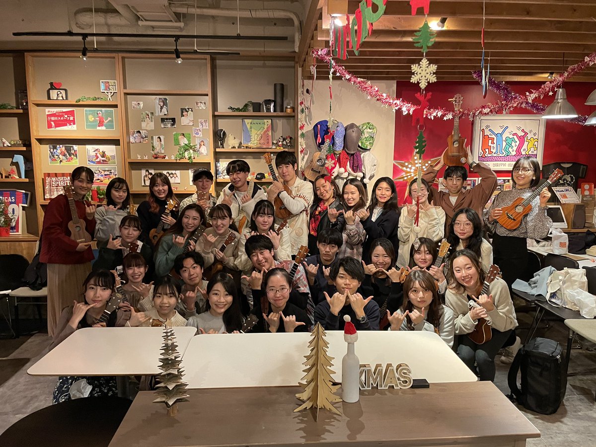 WASElele's tweet photo. 11/14 WASElele 幹部交代式&早稲田祭お疲れ様会でした!
3期の先輩方の作ってくださった温かいワセレレを受け継いで、ますます楽しいサークルにしていきます❣️
#waselele #ワセレレ #ウクレレ #早稲田サークル #インカレサークル #新規会員募集中 https://t.co/Yk2XRW2SQZ