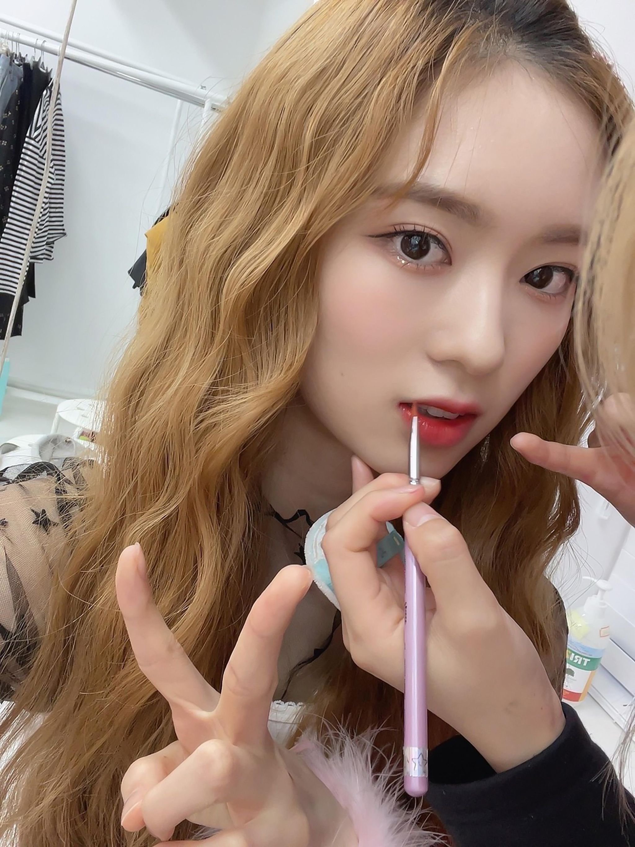 FESzd80UYAgioey?format=jpg&name=4096x4096