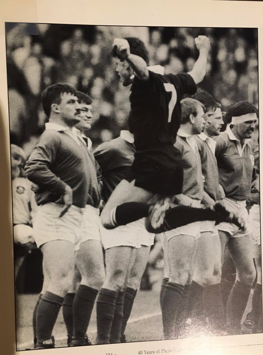 Here’s Colman Doyle’s photo as Willie Anderson stands resolute. Quite the moment of Irish sporting history to have captured even if New Zealand went on to win the game😊