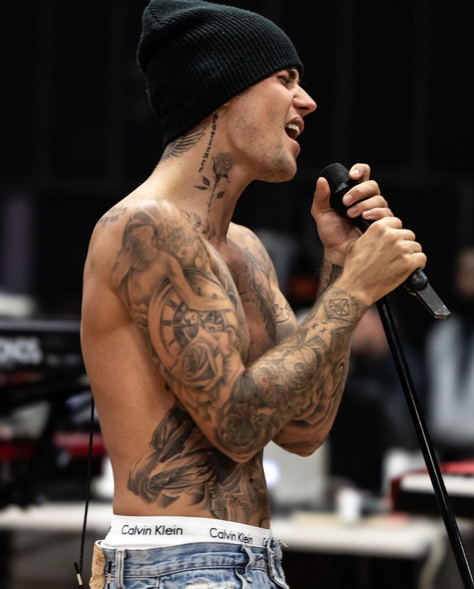 defjamafrica's tweet photo. Be Safe Ya’ll @JustinBieber Will Be In South Africa Next Year!!! https://t.co/8fZPwWTwqo