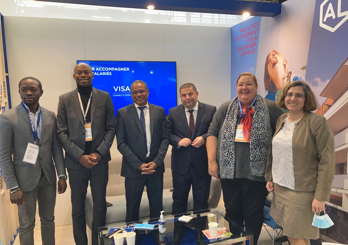 ActionLogement's tweet photo. [#SMCL]📍#SurleStandAL I Echanges sur les politiques du logement dans les #DROM : des réponses adaptées aux spécificités territoriales &amp; 🎙️Itw croisée sur @radioimmo @RadioTerritoria @salondesmaires https://t.co/NUcXnvFnbU
