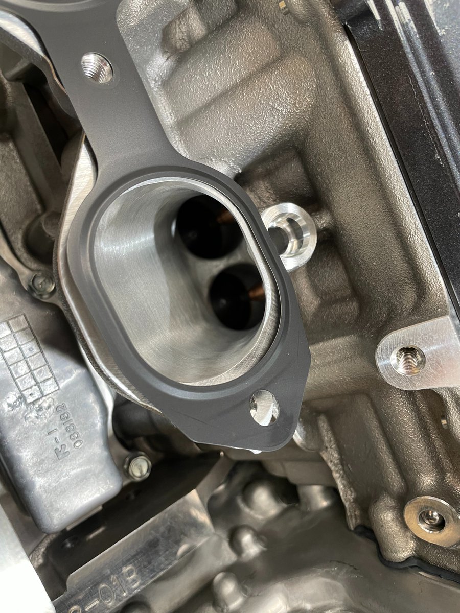 happyonlithium's tweet photo. New #HKS engine arrived a few weeks ago. 1400HP upgrade. To cope, also required a #MoTec computer and dash, #Quiafe LSDs, drive shafts, GT titanium exhaust, #Albins gear set, gear box, Dodson 10+10 plate clutches, Bride seats, TE-37 wheels, Semi-slick tyres, etc.
🤗 https://t.co/VwgsYhP0mV