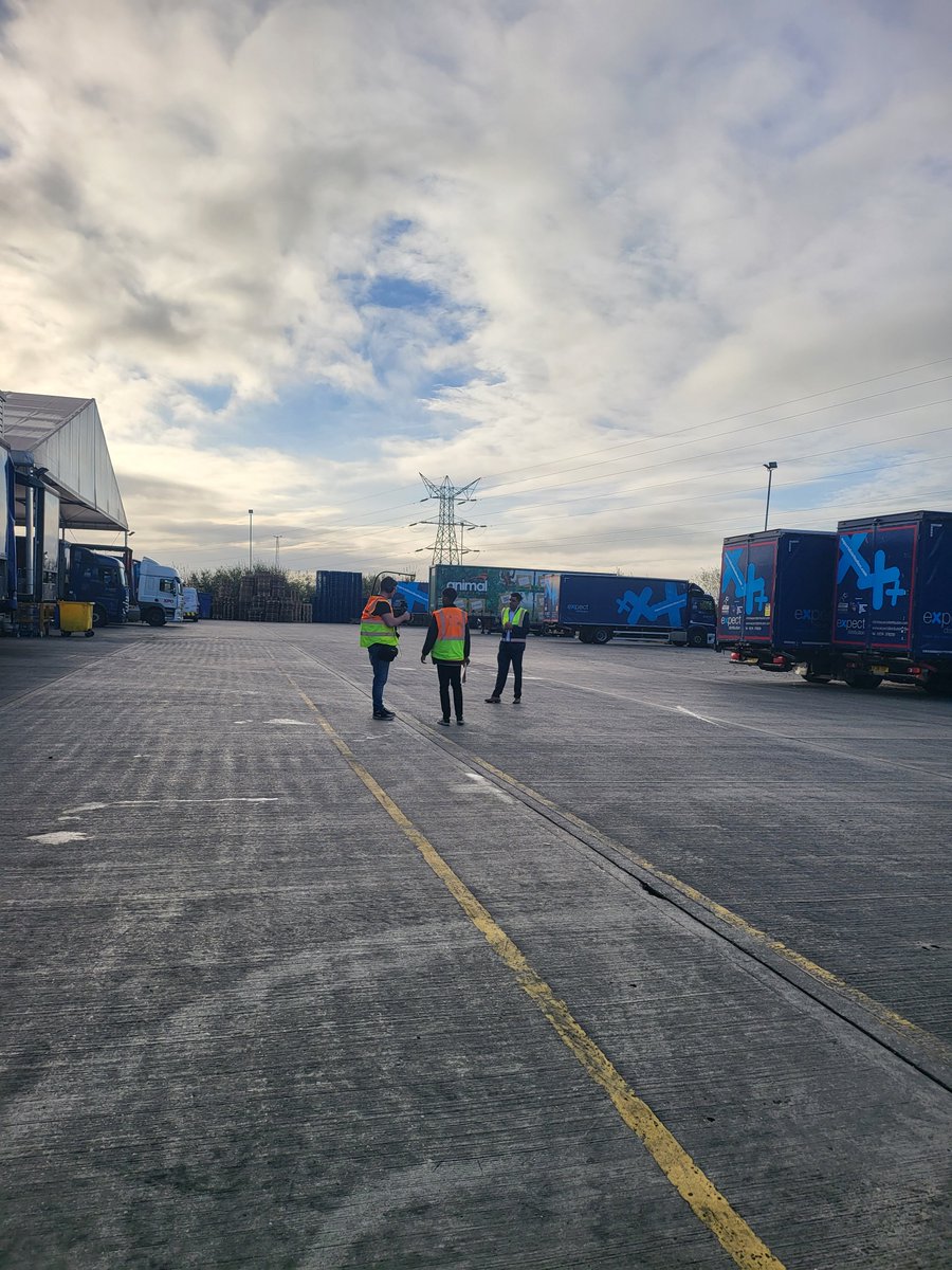 ExpectDistLtd's tweet photo. A thoroughly enjoyable week last week at #ExpectDistribution filming with @reelfilmtweets π₯
We cant wait to see the final product and see our site in all its glory!
Keep your eyes peeled π
#ReelFilm #filmingday #EmployeeAwards #ExcitingTimes https://t.co/hbDTttQICG