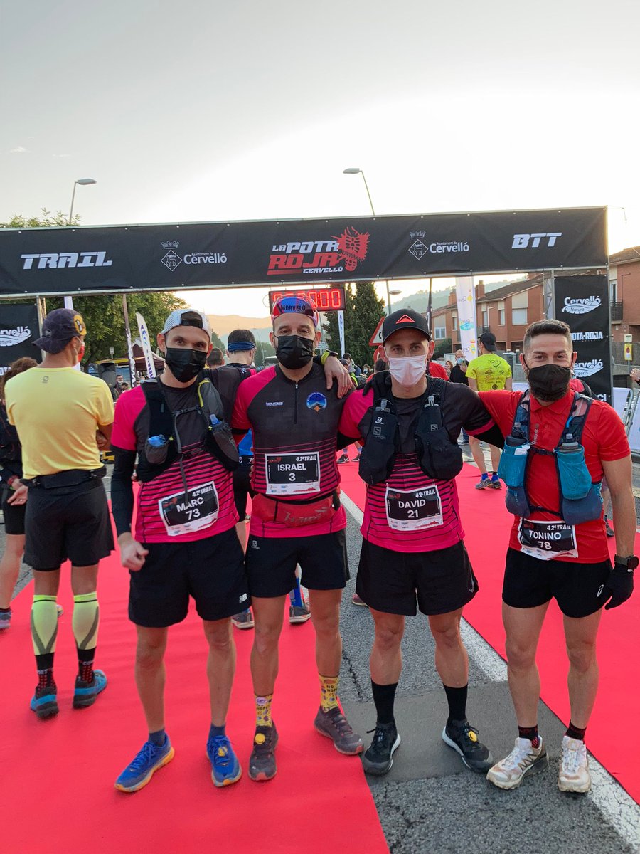 garrafrunners's tweet photo. 💪💪Aquest passat cap de setmana alguns dels nostres socis i sòcies van participar a @lapotaroja i a l @BSS_Fortuna de Sant Sebastià portant els colors "garraferos" de #Gavà a tot arreu! @FEEC_cat https://t.co/ksAoPP1kqi