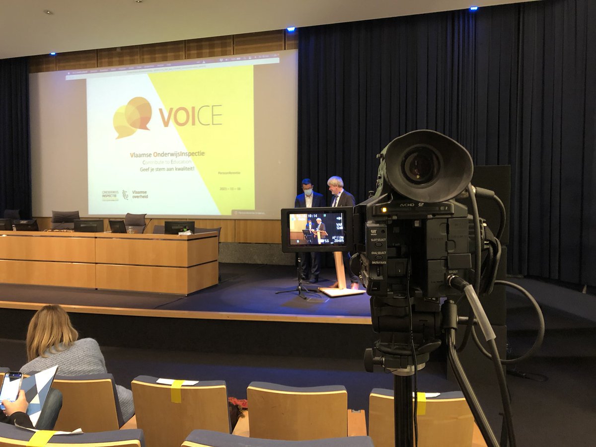 onderwijs_Vl's tweet photo. Vandaag lanceerde de #VL_Onderwijsinspectie hun #VOICEapp. 
Meer weten? Check 👉 https://t.co/wuNR0AKts2 https://t.co/KNFYLuXxAK