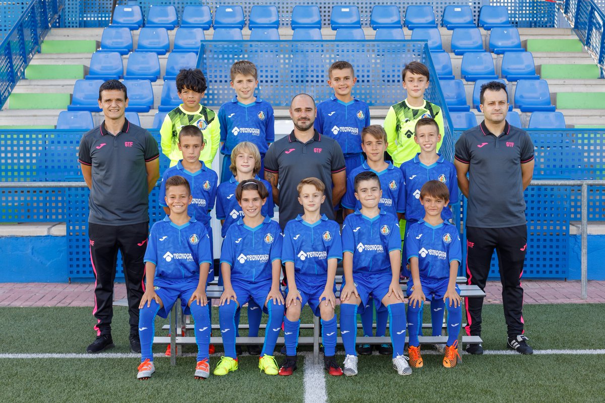 LaBaseGTF's tweet photo. ¡Continúan las presentaciones de nuestros equipos! 👏🤗

Esta vez queremos enseñaros las plantillas del Benjamin D, E y F. 

¿Adorables verdad? 😇

#VamosEscuelaGTF https://t.co/tDcPcpVfpV