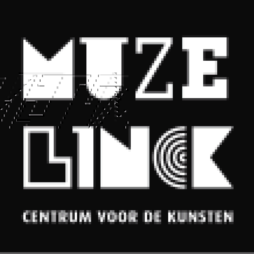 cultvacatures's tweet photo. Ben jij die bevlogen muziekdocent die (voor de klas) nét dat verschil kan maken? Zorg jij voor die (glim)lach op de gezichten van kinderen en laat jij hen op eigen wijze ontdekken wat muziek kan brengen? Dan willen we jou in ons team! https://t.co/bjBwKs7NPx https://t.co/cdGB2aL2Qa