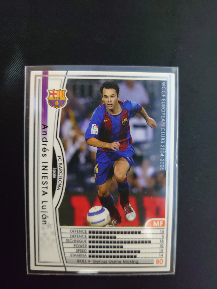 このトッティの中でどのトッティを使うかで悩んだな イタリア縛りならmvpかカルチョだね 3トップにするならmvpをトップ下かな ローマなら07 08で1 トップにするか 前が決まればbanが融通きく 私のwccf ツイレポ