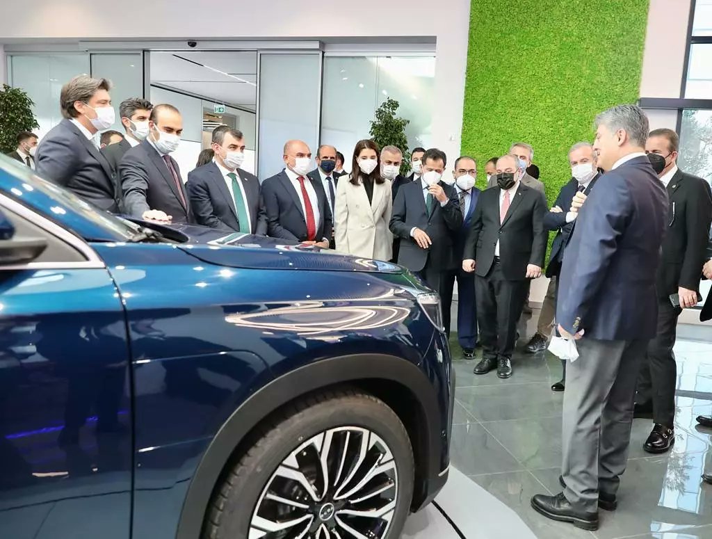 Sn Bakanımız Mustafa Varank ile TBMM Sanayi Komisyonu Üyeleri ile birlikte yerli otomobilimiz TOGG2022 UserLab’i ziyaret ettik. 
#TOGG #togg22